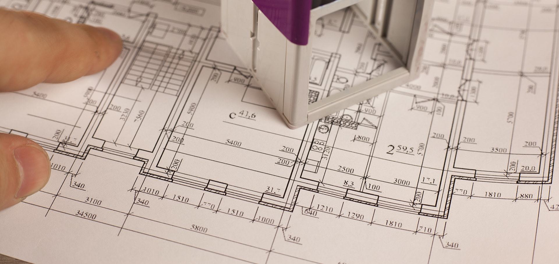 Comprendre les codes du bâtiment et les charges